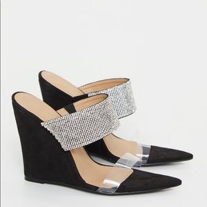 Black Diamond Strap Pointed Toe Wedge Heels ‼️New